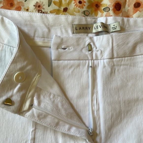 Larry Levine white high rise capris size 12 - Picture 3 of 9
